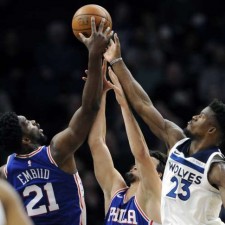 Embiid scores 28 aider Sixers passent Wolves