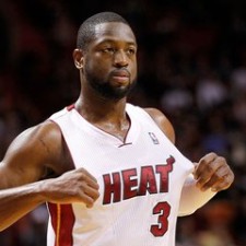 Dwyane Wade aide LeBron James a rester a l'Est Troisieme