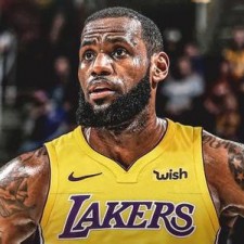 LeBron James rejoint officiellement Los Angeles Lakers