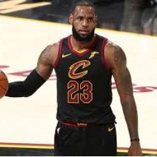 LeBron James triple double Les Cavaliers de Cleveland remportent les Raptors de Toronto