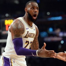 Les maillots LeBron James seront en fête de Thanksgiving