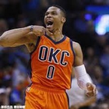 Russell Westbrook 100 Trois jalons doubles