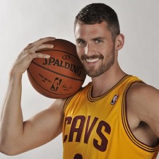 Cleveland Cavaliers déplace Kevin Love au centre